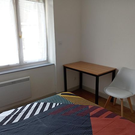 Appartement Paisible - Coeur De Ville Le Creusot Exterior foto